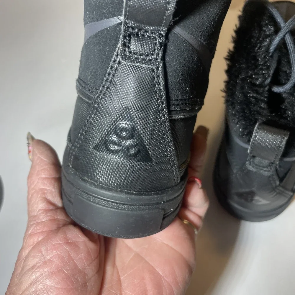 Nike Woodside Chukka Size 3 Y Girls Boot